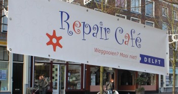 Repair Café: gli oggetti si riparano al bar Repair Café, il caffè del riuso