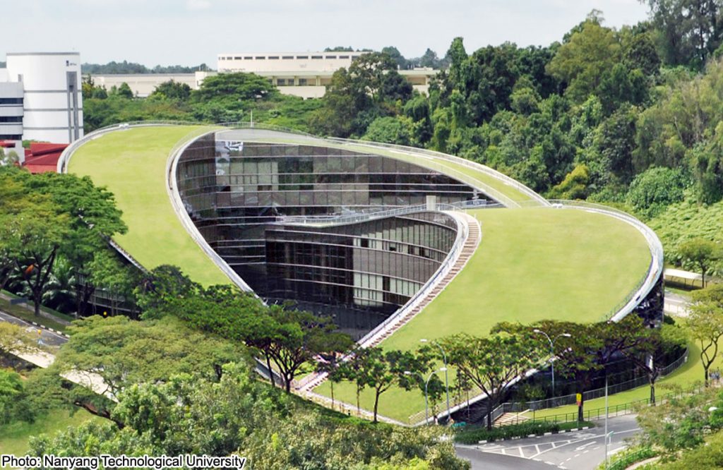 Il nuovo edificio dell'università di Singapore