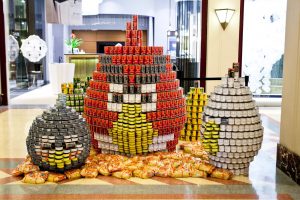 Un'opera esposta a CanStruction