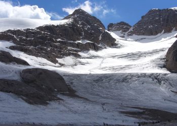 La Marmolada, un ghiacciaio alpino