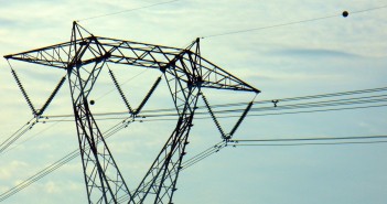 Rectenna: come trasformare le onde elettromagnetiche in corrente elettrica Un traliccio
