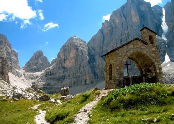 Un'immagine del Parco Adamello Brenta