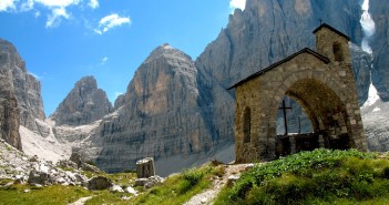 Il Parco Naturale Adamello Brenta per un turismo ecosostenibile Un'immagine del Parco Adamello Brenta