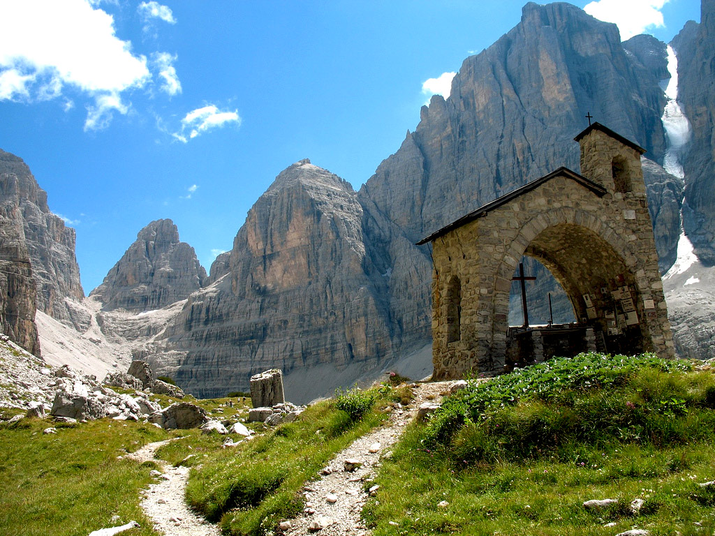 Un'immagine del Parco Adamello Brenta