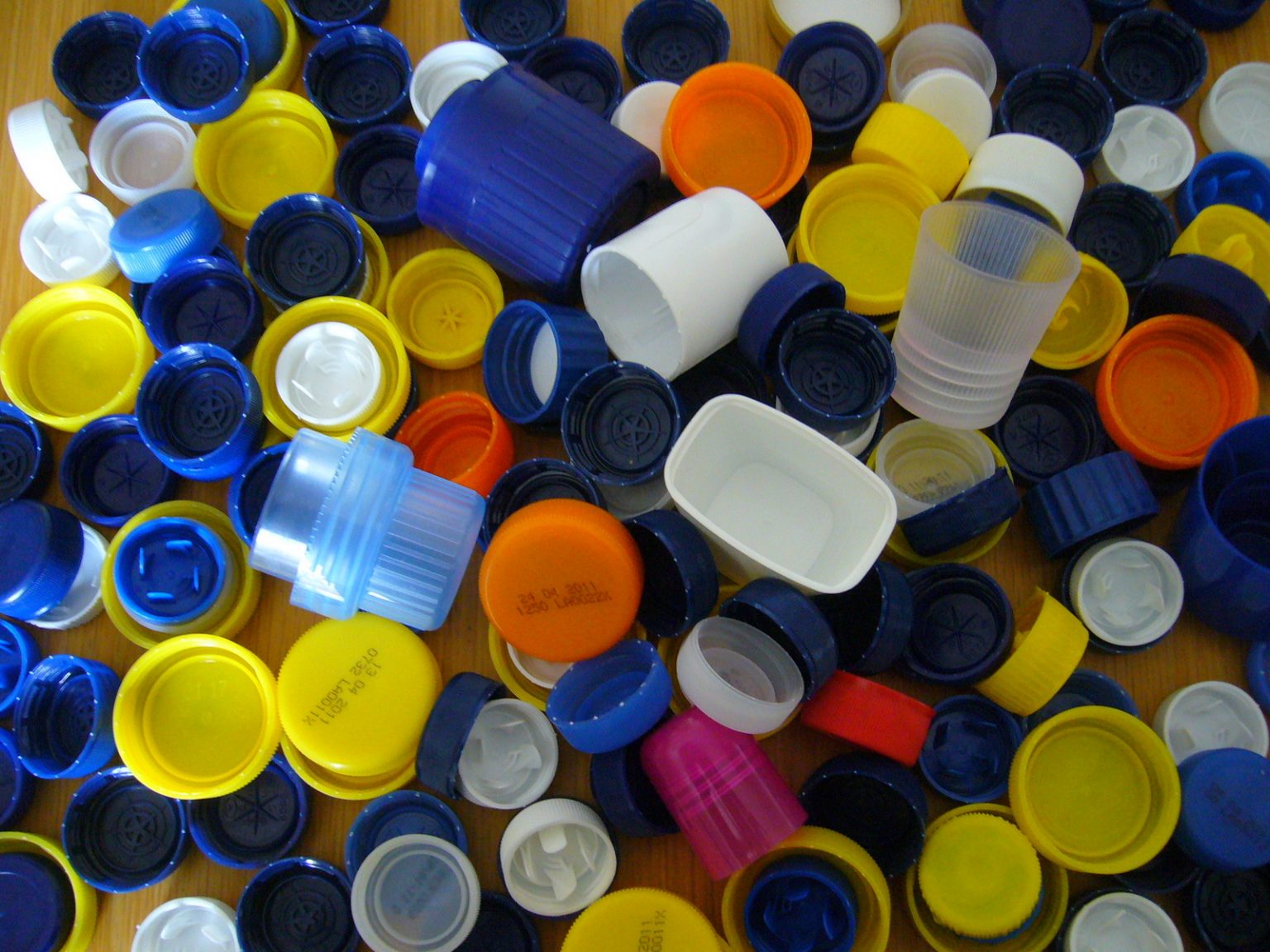 I tappi di plastica che tengono puliti i fiumi Green.it I tappi di plastica che tengono puliti i fiumi Green.it