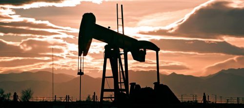 Una trivella impiegata per l'estrazione del gas dal terreno attraverso la tecnica del fracking