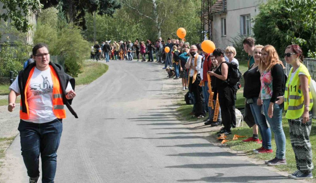 La catena umana che in Polonia si è opposta all'apertura di 6 miniere