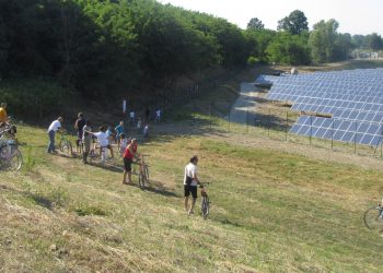 La ex cava di Montechiarugolo trasformata in un parco solare