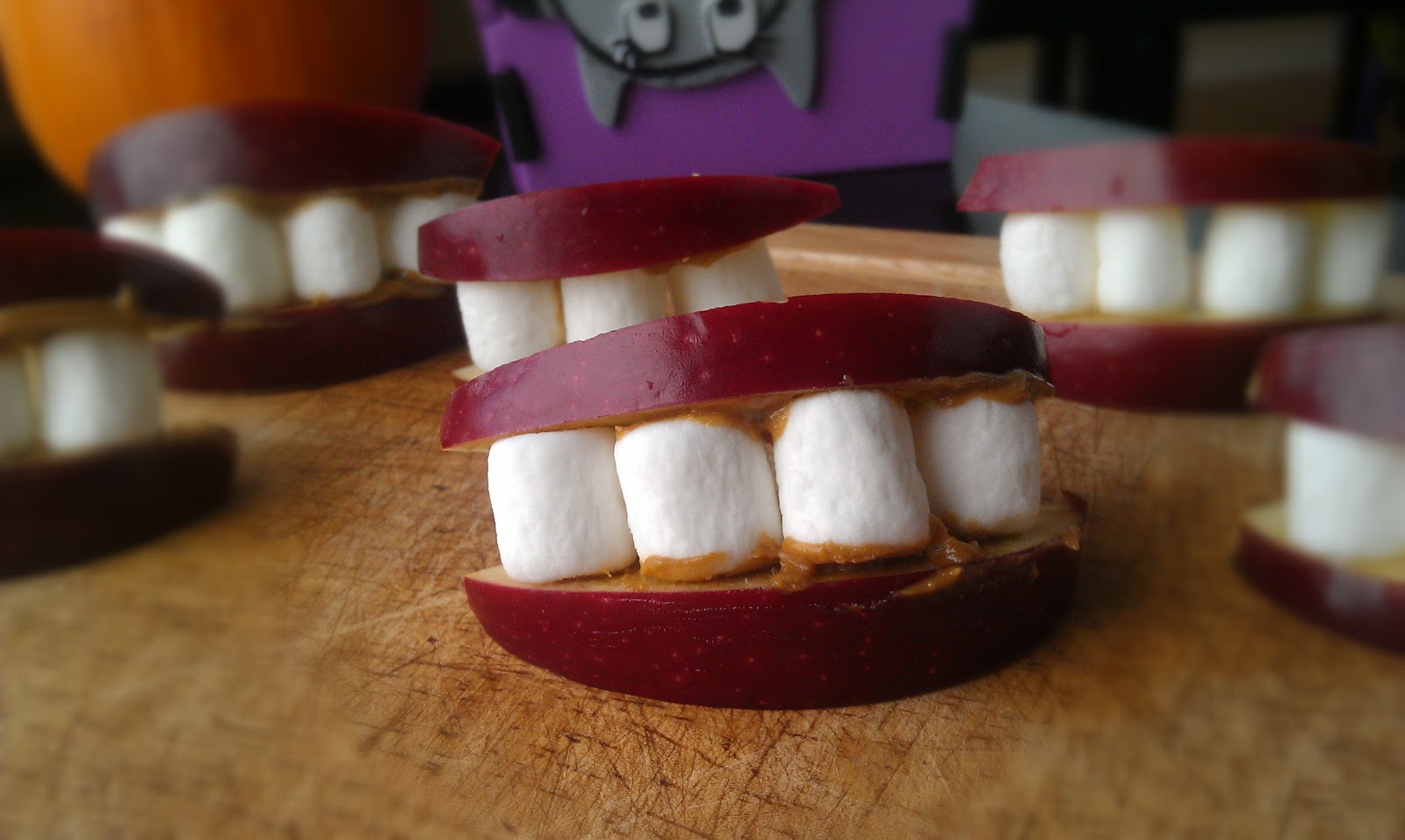 Halloween Apple Teeth (foto: pocketpccentral.net)