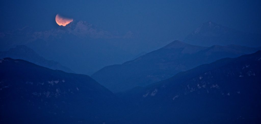 Un'eclissi di sole (foto: http://www.astrogeo.va.it/)