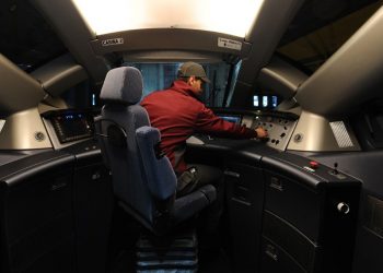 La cabina di guida di un treno Italo (foto: ilpost.it)