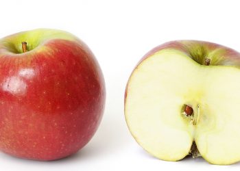 Una mela (foto: Wikipedia)