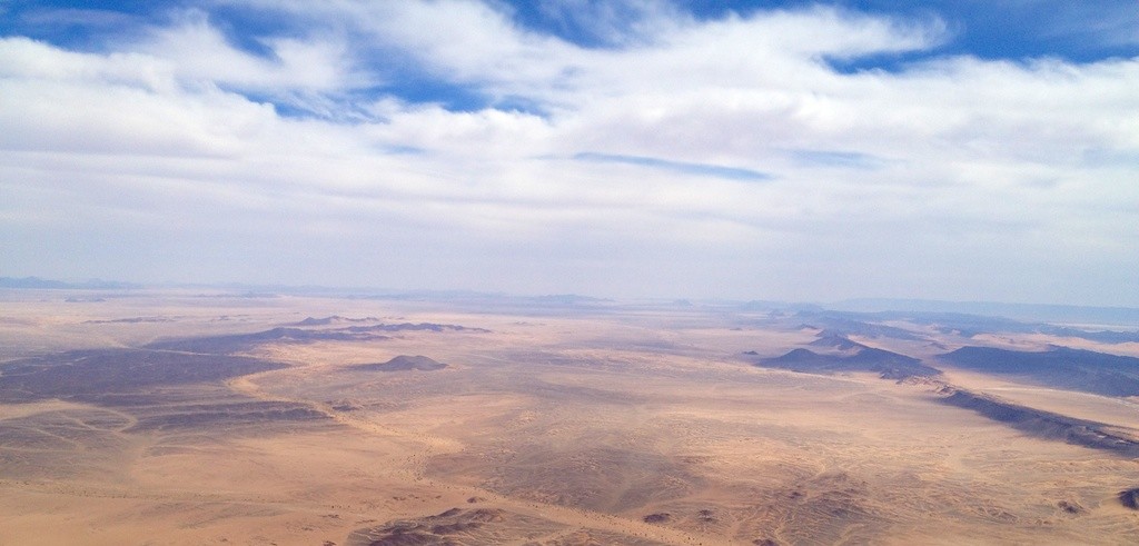 Il deserto del Sahara visto dall'alto (foto. http://www.vfrmagazine.net/)
