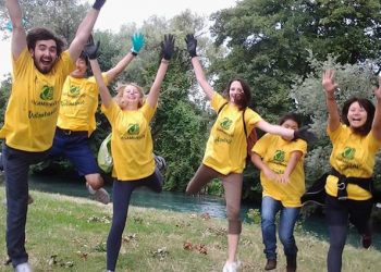 I ragazzi che hanno partecipato a uno dei campi di Legambiente (foto: legambiente.it)