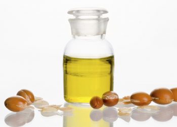 L'olio di argan (foto: designessentials.com)