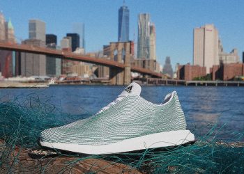 Le scarpe prodotte dall'Adidas a partire dalle vecchie reti da pesca (foto: www.fastcoexist.com)