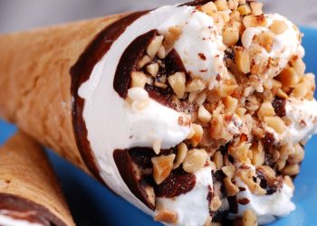 Un cono gelato industriale (foto: http://mangiarebuono.it/)