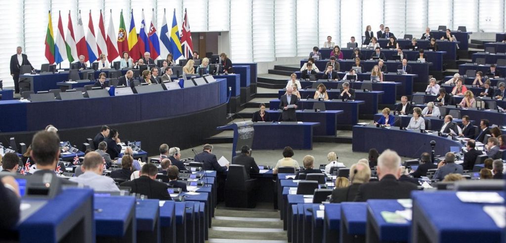 Il Parlamento Europeo durante una sessione di lavori (www.giornalettismo.com)