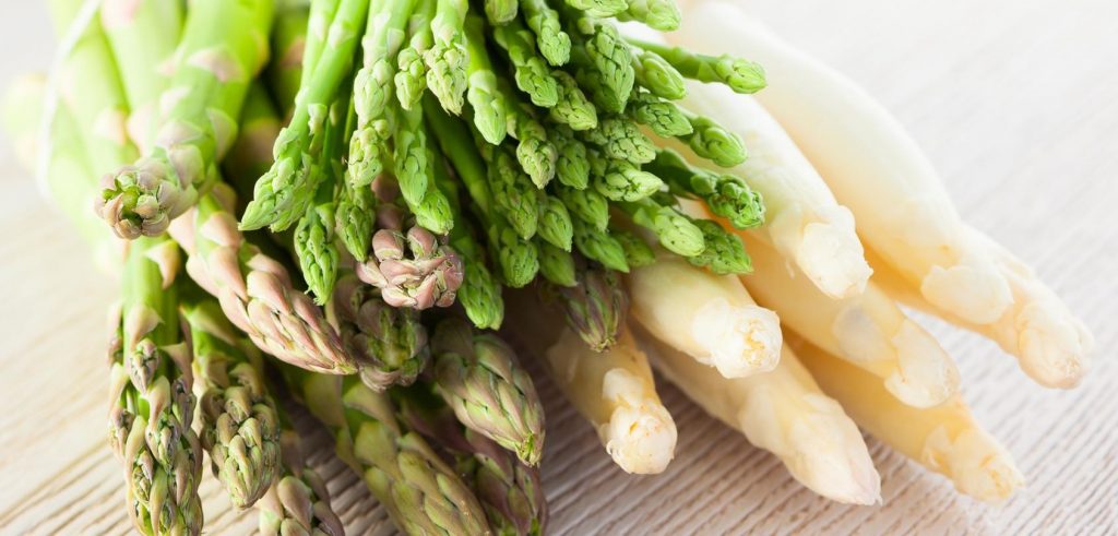 Asparagi di varie qualità (foto: mangiarebuono.it)