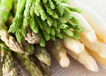 Asparagi di varie qualità (foto: mangiarebuono.it)