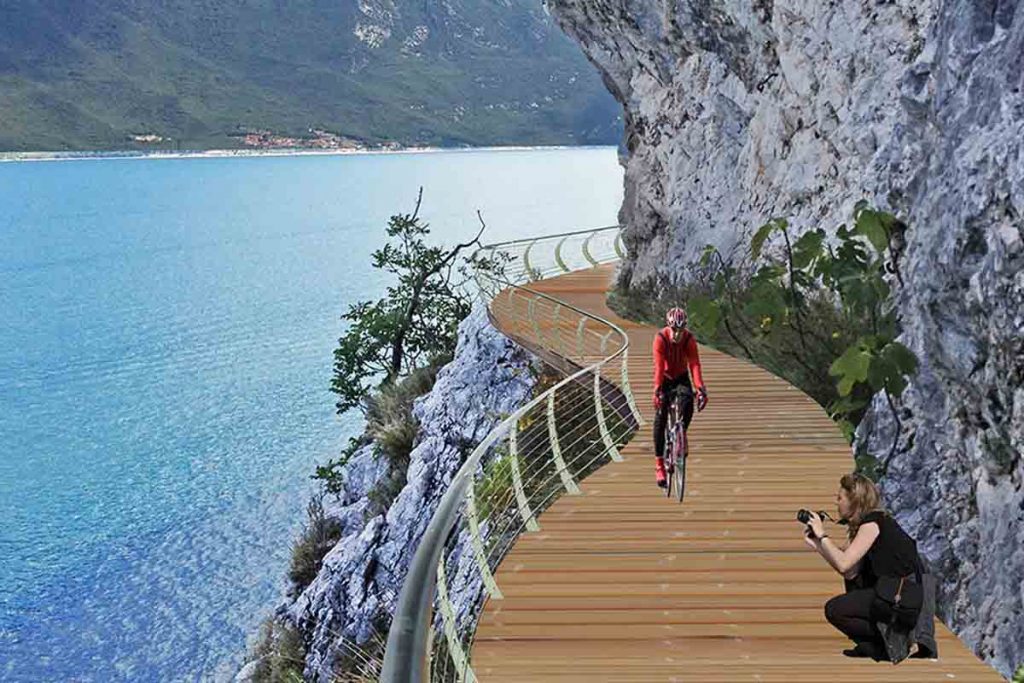 Ciclabile sul lago di Garda