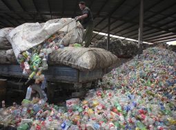 esportazione di rifiuti plastici