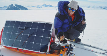 Al Polo Sud con le energie rinnovabili: la spedizione ad impatto zero tra i ghiacci Polo Sud con le energie rinnovabili