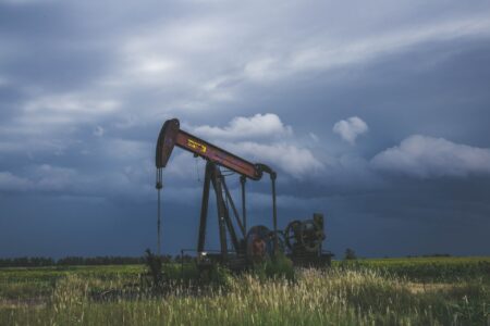 date diverse per fermare l’estrazione di combustibili fossili