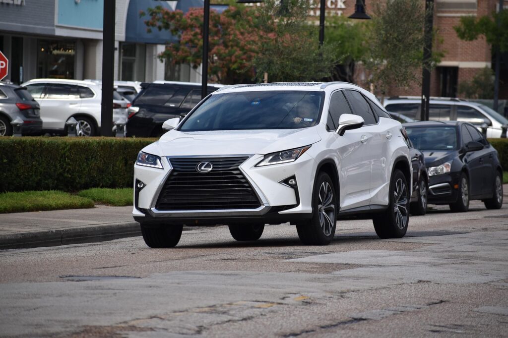 suv ibrido lexus