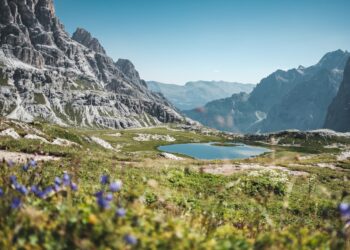 Turismo Sostenibile nelle Alpi: La Sfida tra Cambiamento Climatico e Overtourism