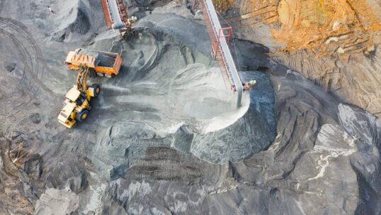 Estrazione mineraria e impatto ambientale: il vero costo della transizione energetica