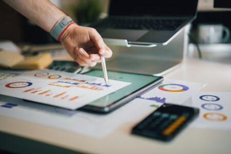Reporting di sostenibilità nel 2026: tra semplificazione europea e ritirata americana